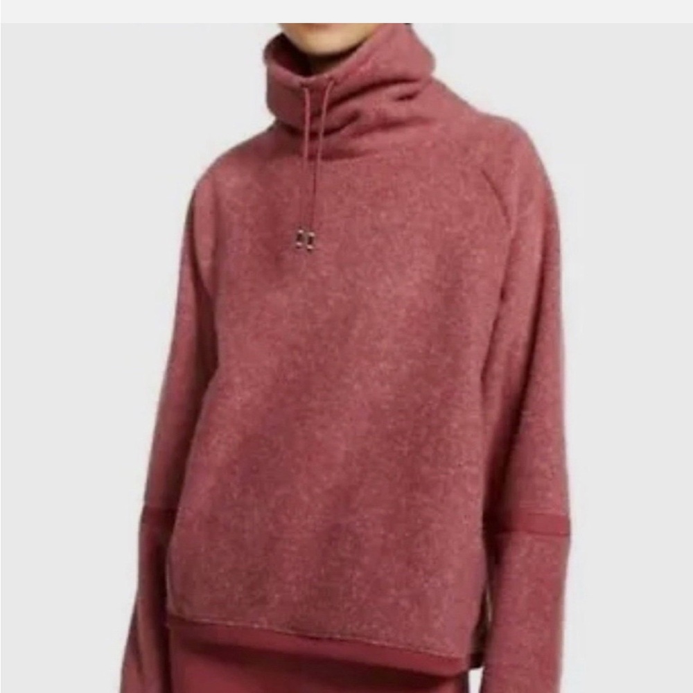 Women's Nike therma fleece  - red